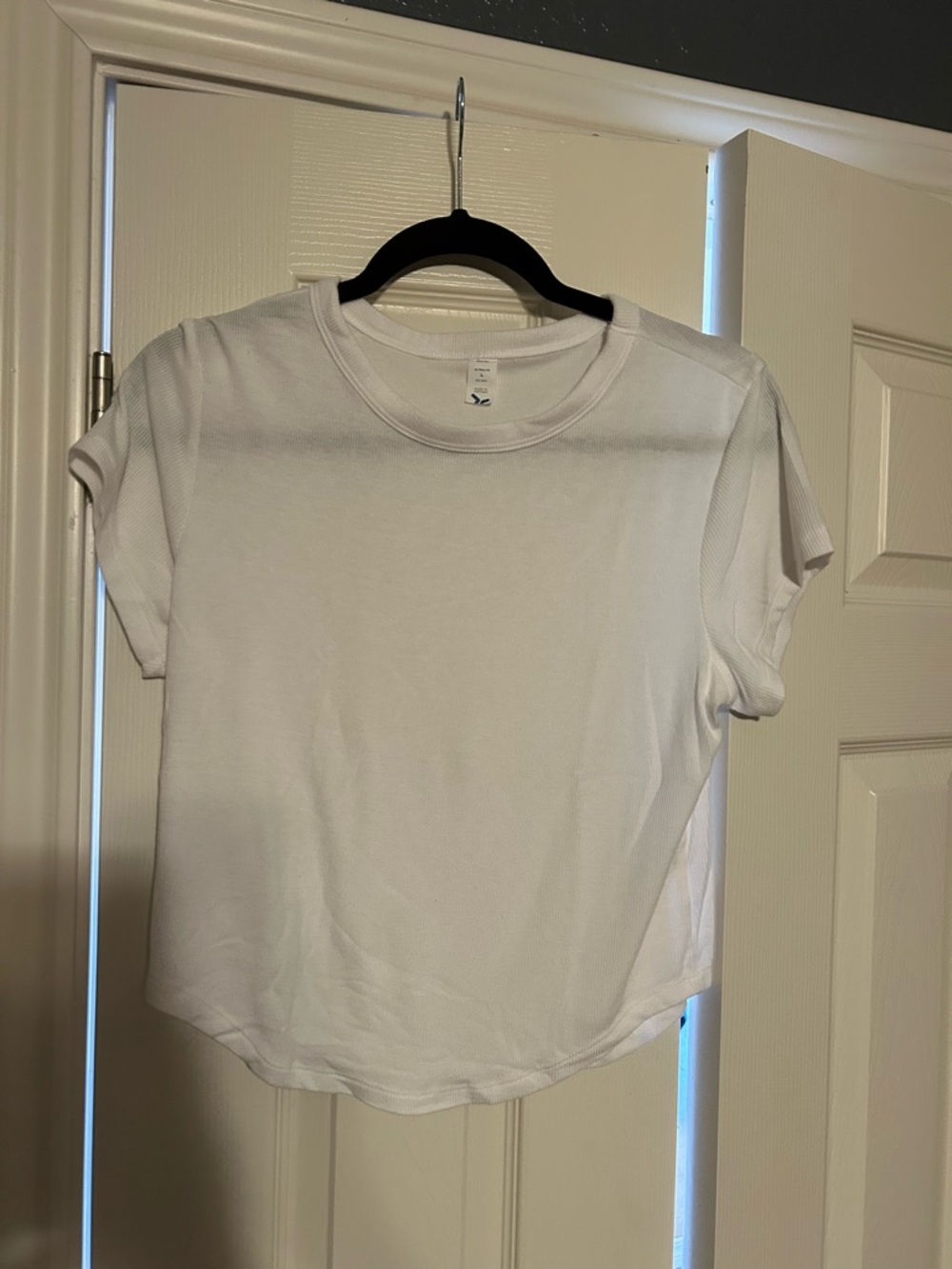 Old Navy White ultralite cropped top